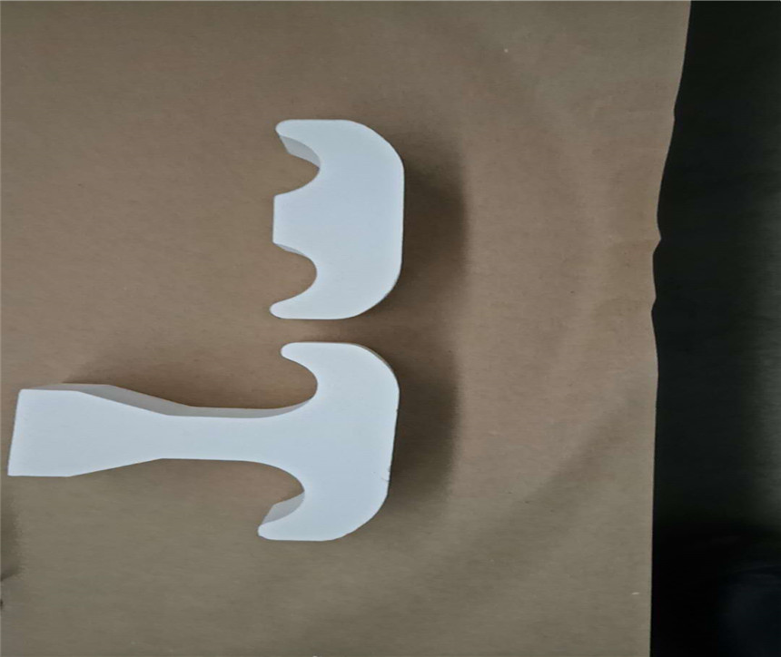 Ceramic accessories